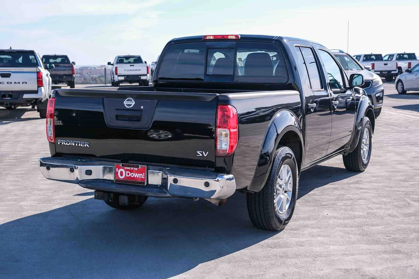 Used 2018 Magnetic Black Nissan SV V6 image 4