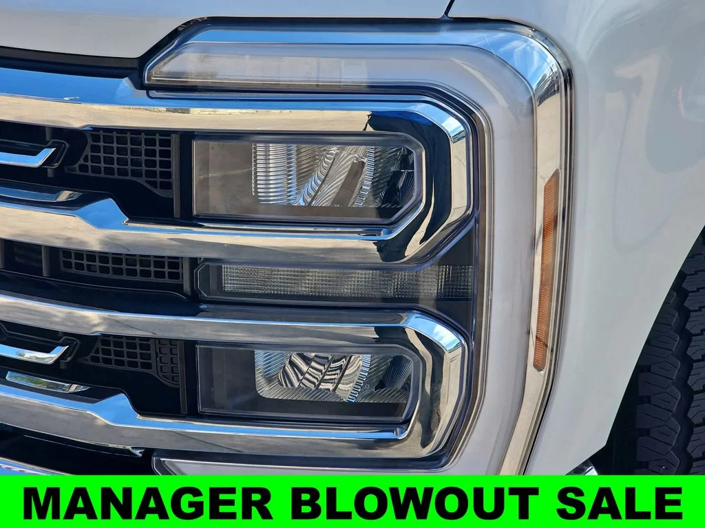 New 2026 Star White Metallic Tri-Coat Ford F-250® Platinum® image 33