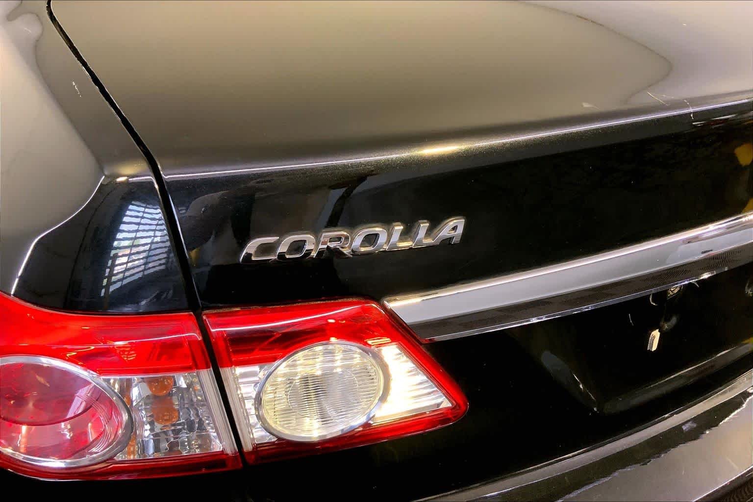 Used 2012 Black Sand Pearl Toyota LE image 9