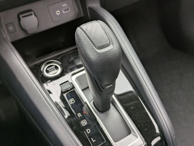 2025 Nissan Versa Sedan SV - Photo 16