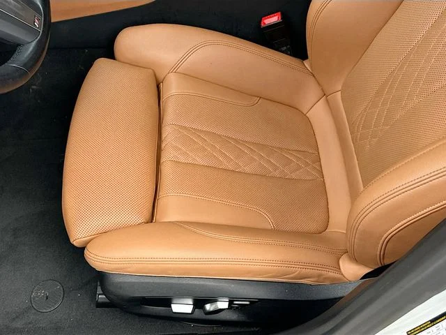 Used 2023 White BMW 540i image 17