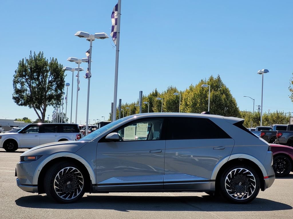 Certified Used 2023 Gray Hyundai Limited image 7