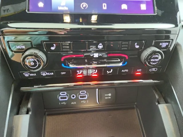 New 2026 Black Jeep Laredo image 30