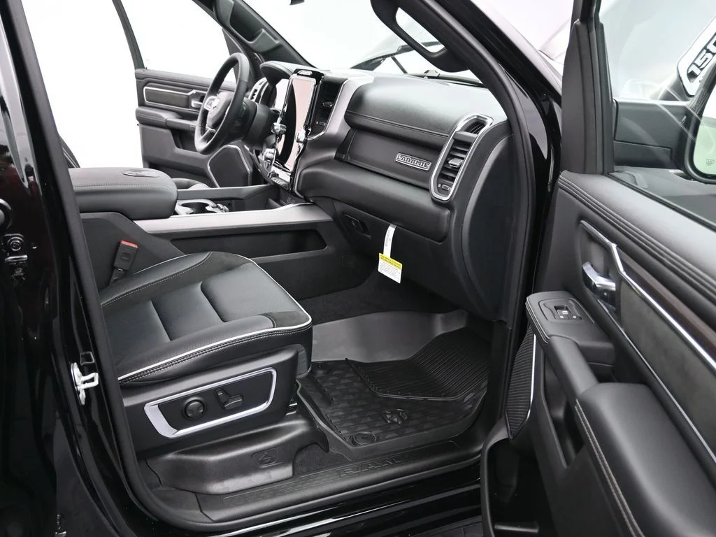 2026 RAM 1500 Laramie - Photo 13