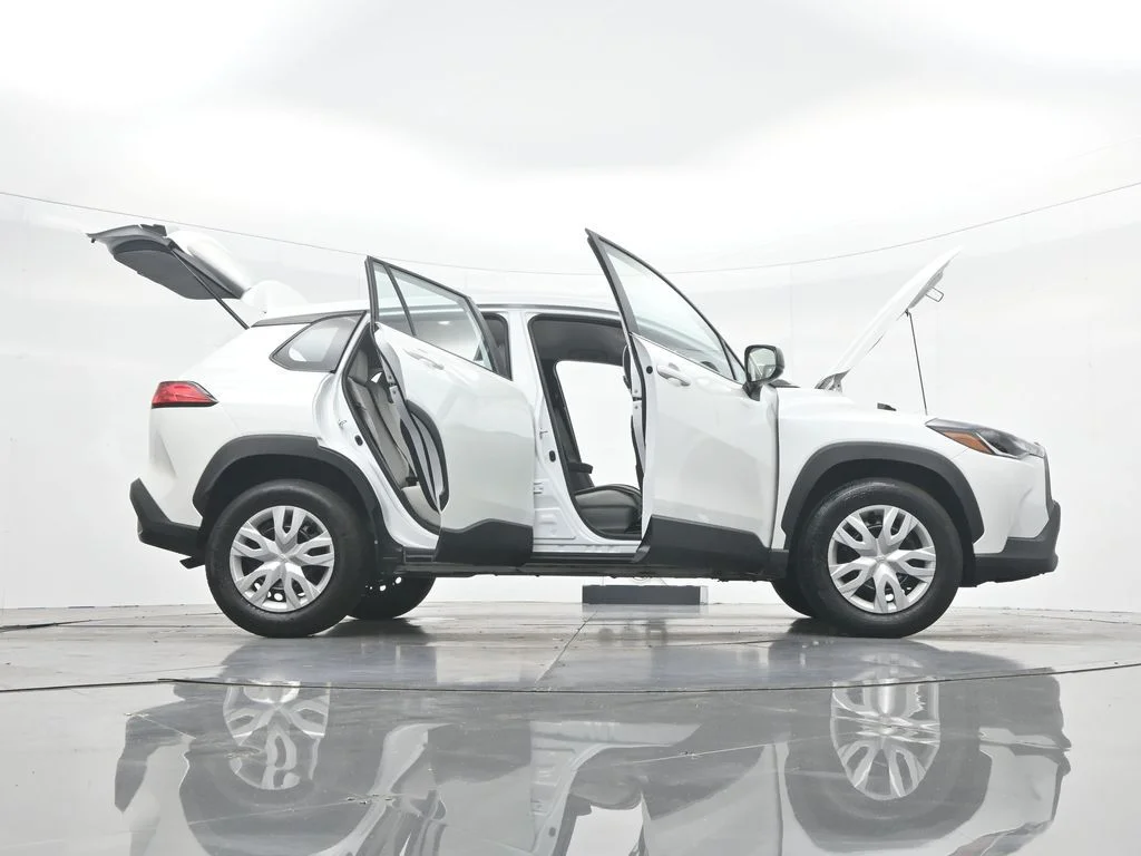 Used 2025 Beige Toyota L image 45