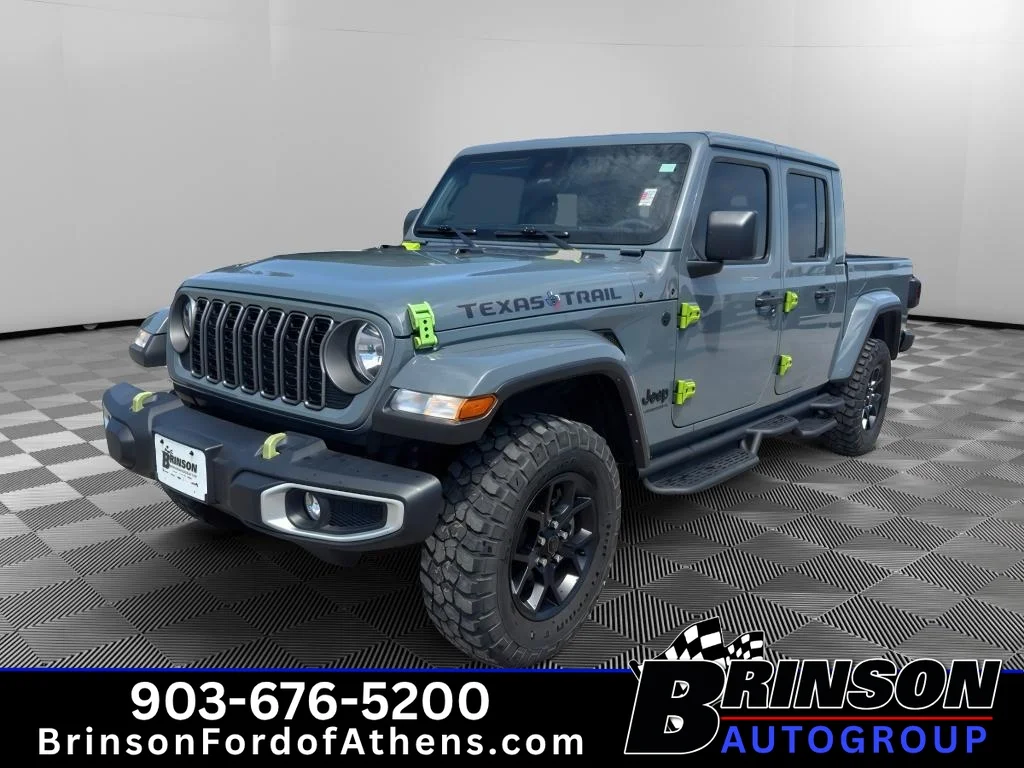 Used 2025 Anvil Clearcoat Jeep Texas Trail image 1