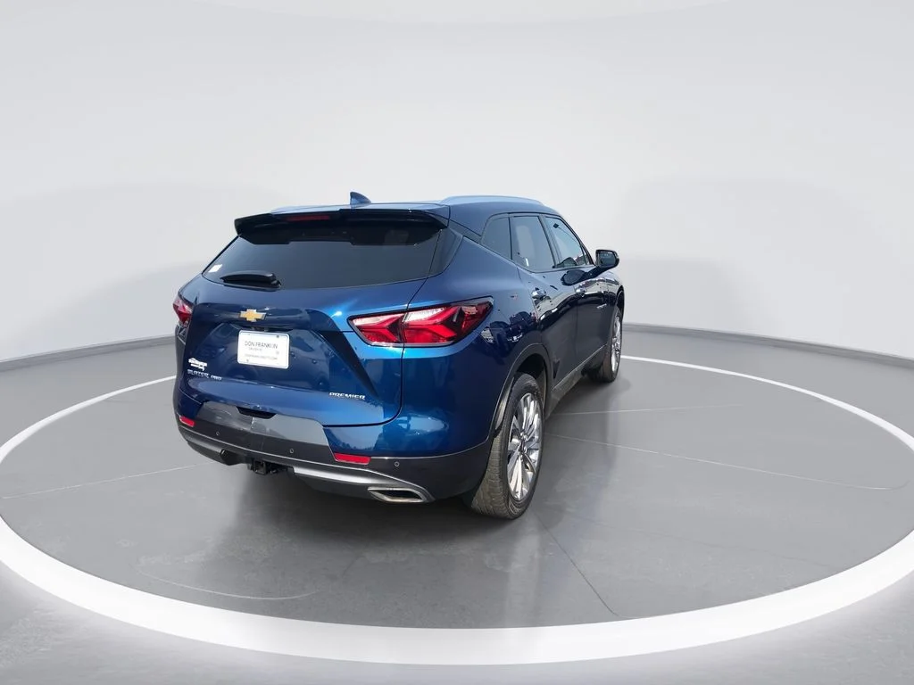 Used 2022 Blue Chevrolet Premier image 8
