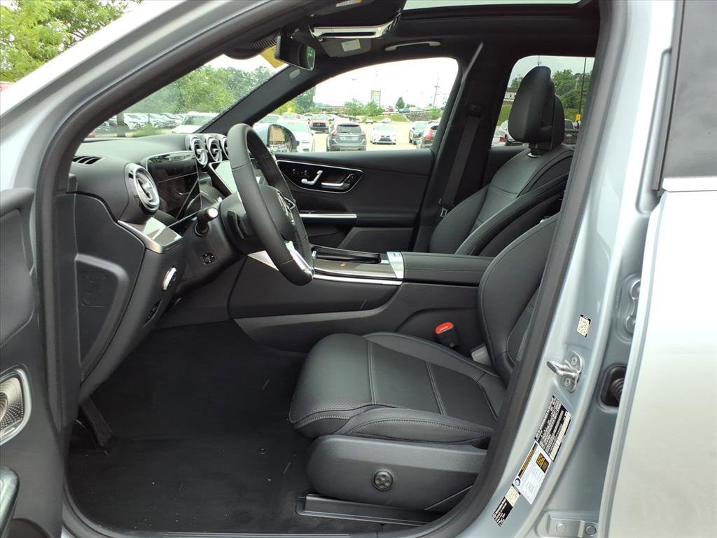 New 2026 Cirrus Silver Metallic Mercedes-Benz GLC 300 image 31