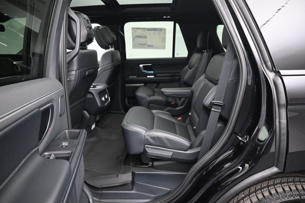 New 2027 Agate Black Metallic Ford Platinum image 20