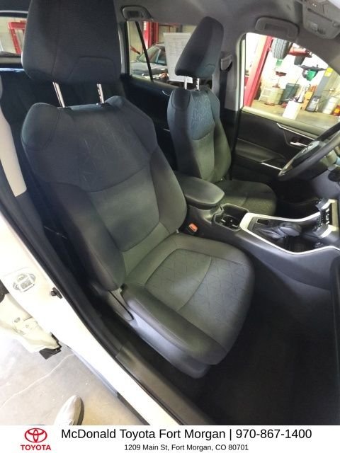 Used 2025 White Toyota XLE image 22
