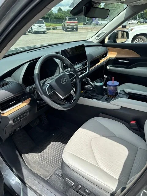 Used 2025 Gray Toyota Limited image 2