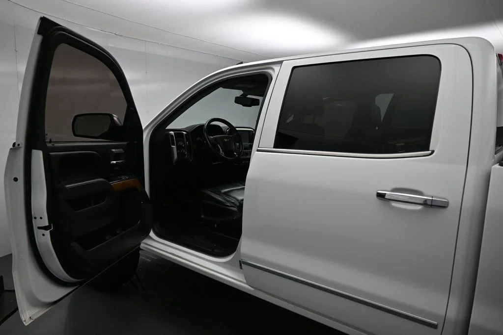 Used 2018 White Chevrolet LTZ image 8