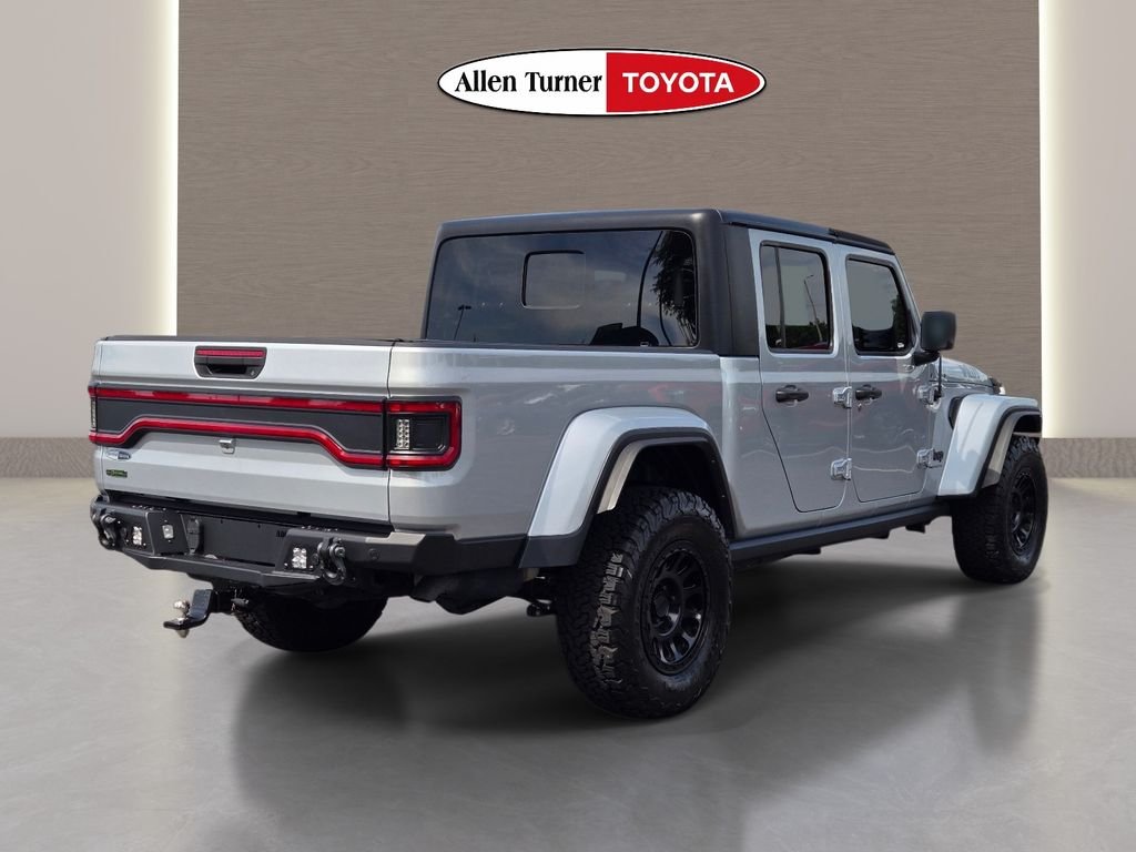 Used 2023 Silver Jeep Willys image 6