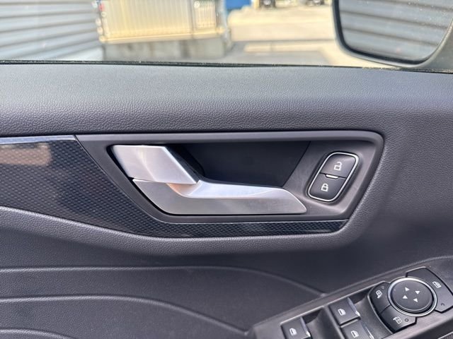 2025 Ford Escape Hybrid ST-Line - Photo 12