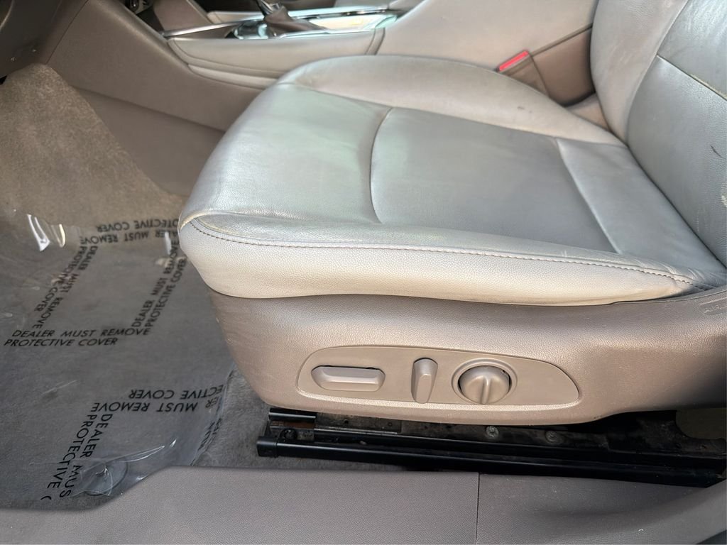Used 2016 Silver Ice Metallic Chevrolet LT image 19