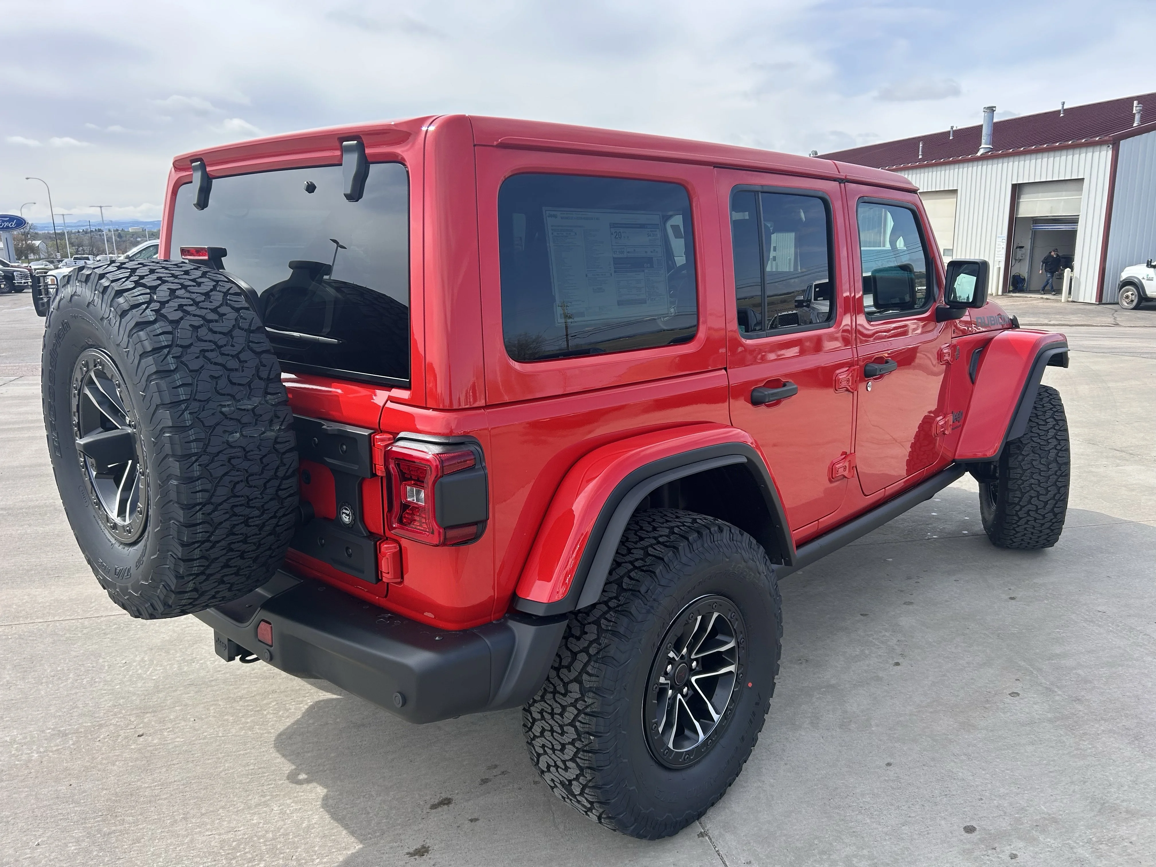 New 2026 Firecracker Red Clear-Coat Exterior Paint Jeep Rubicon X image 4
