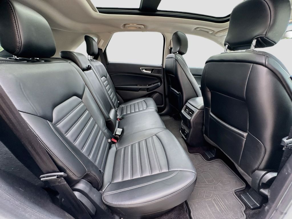 Used 2016 White Ford SEL image 29