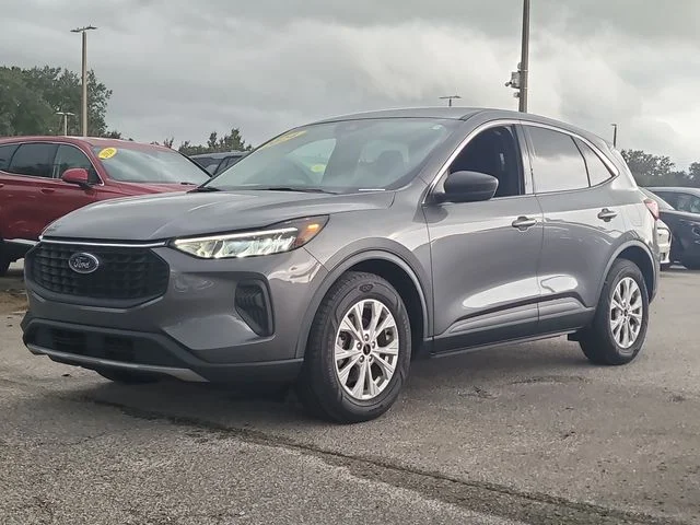 Used 2024 Gray Ford Active image 31