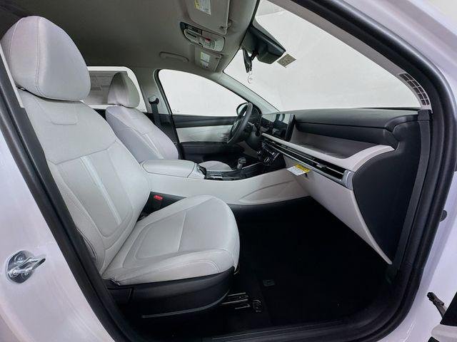 New 2026 White Hyundai SEL FWD image 41