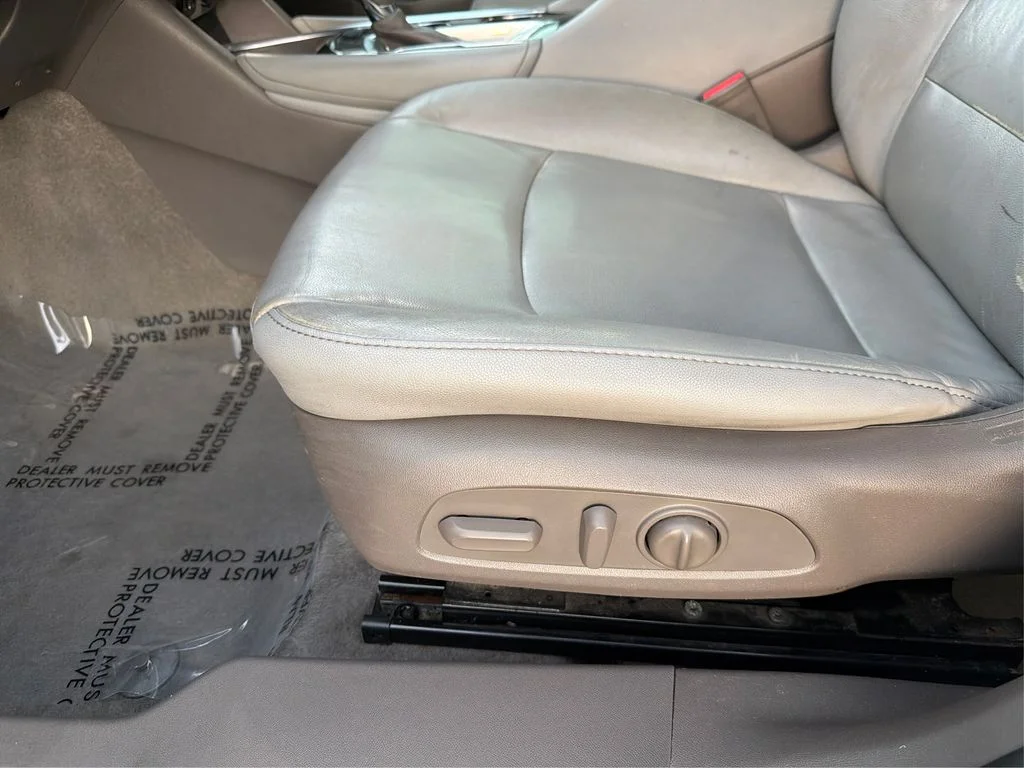 Used 2016 Silver Ice Metallic Chevrolet LT image 19
