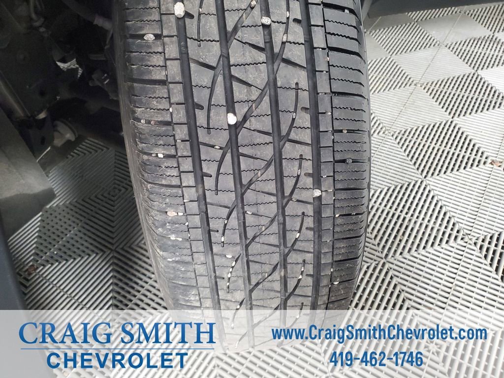 Used 2025 Mosaic Black Metallic Chevrolet LT image 32