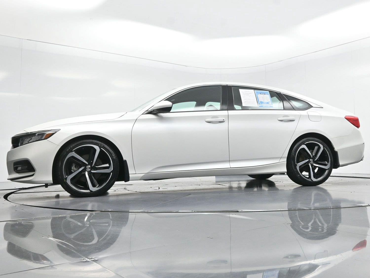 Used 2020 Platinum White Pearl Honda Sport image 44