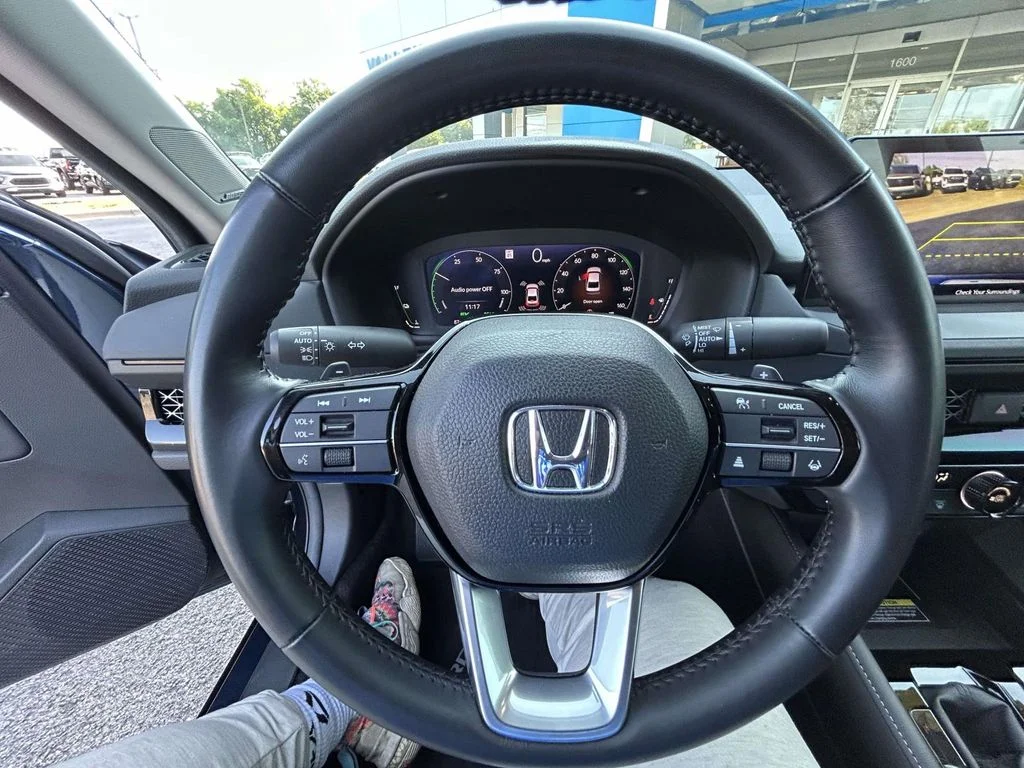 Used 2024 Blue Honda Touring image 26