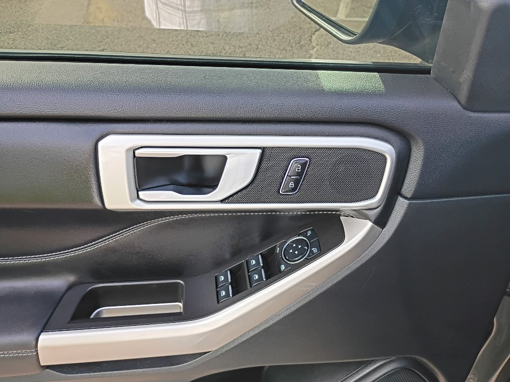 Used 2023 Carbonized Gray Metallic Ford XLT image 23