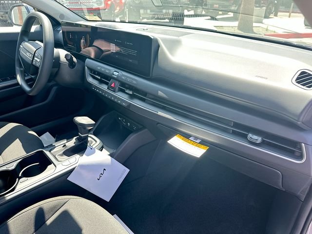 New 2026 Steel Gray Kia LXS image 28