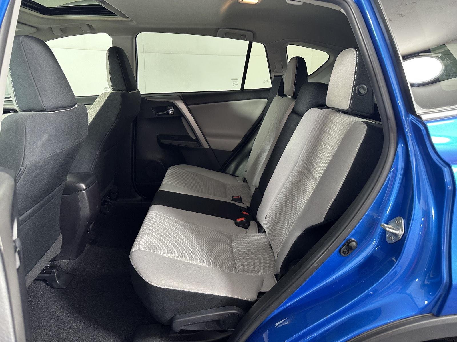 Used 2017 Electric Storm Blue Toyota XLE image 20