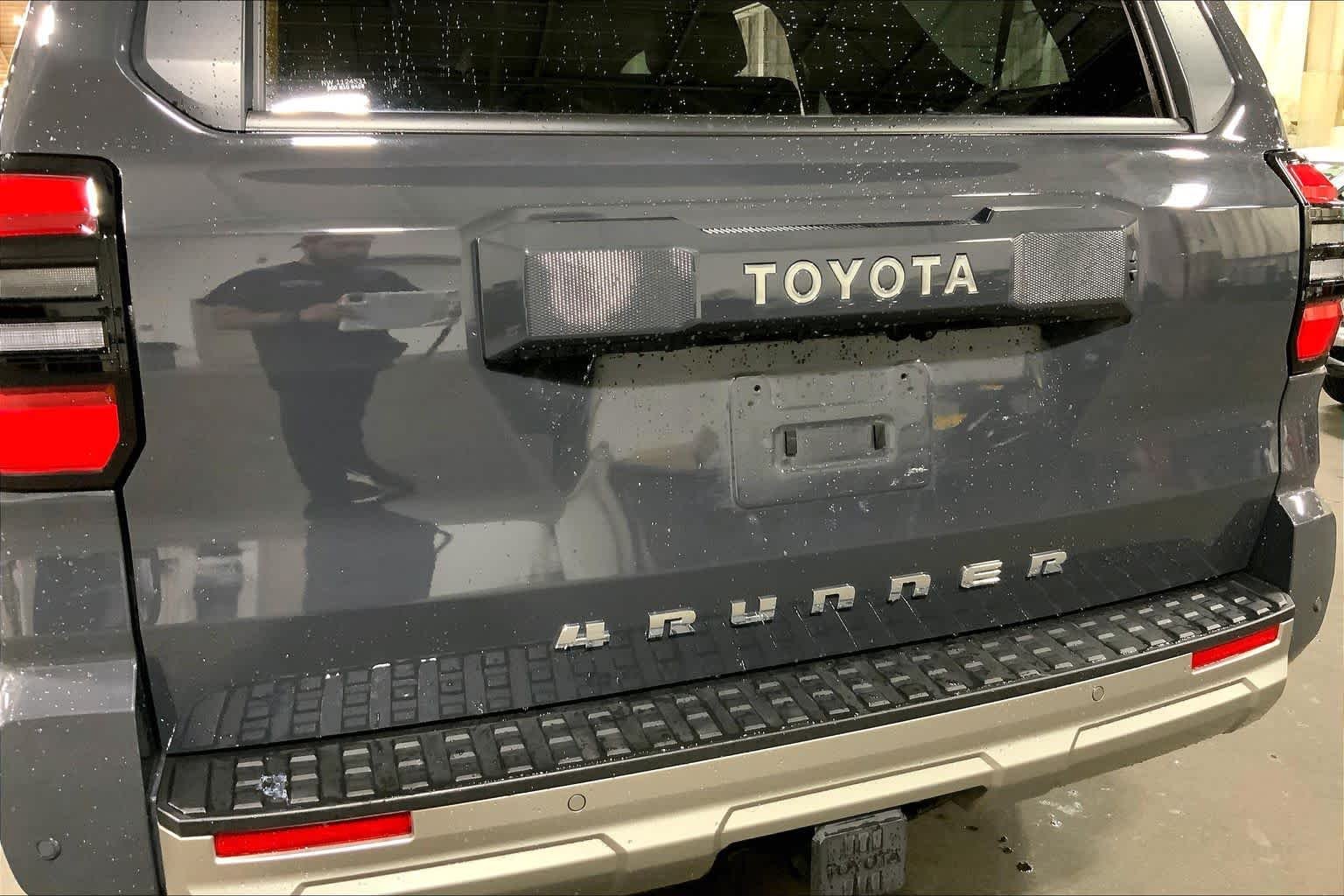 Used 2025 Underground Toyota Limited image 31