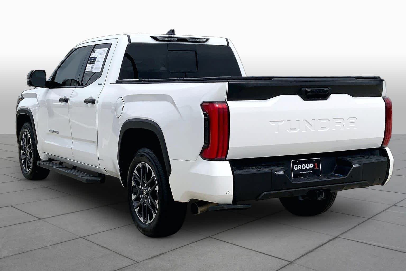 Used 2023 Ice Cap Toyota SR5 image 12