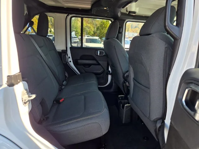 Used 2026 White Jeep Sahara image 17