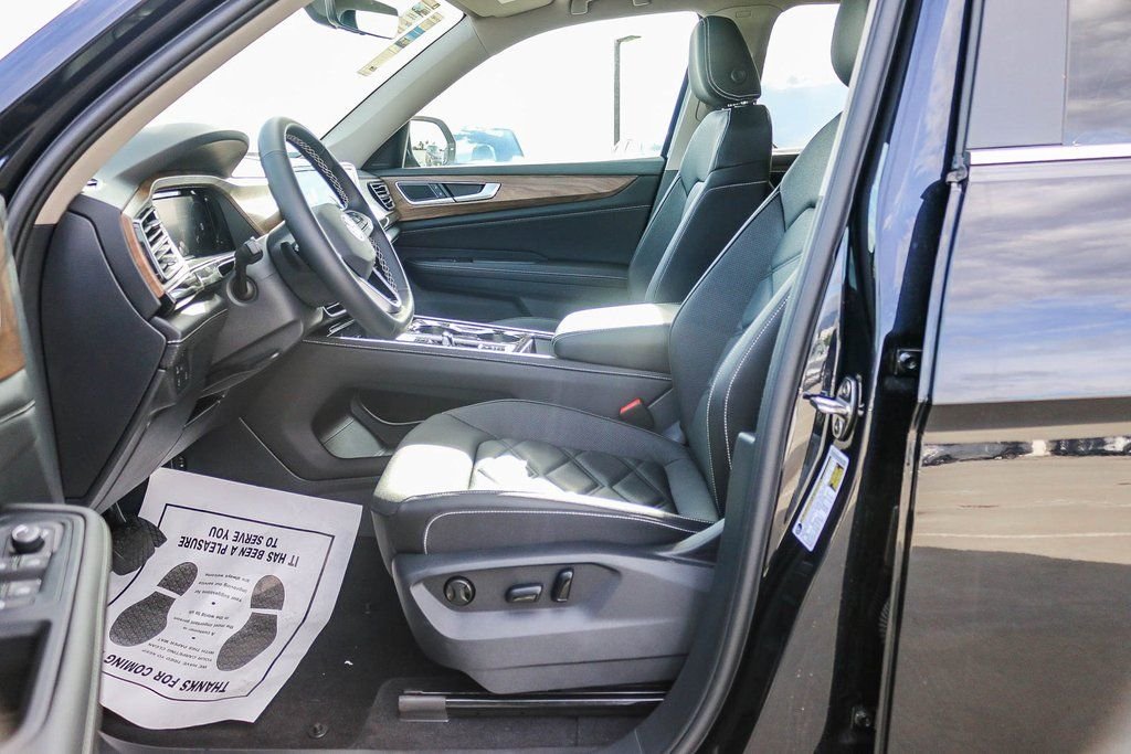 2026 Volkswagen Atlas SE w/Tech - Photo 22
