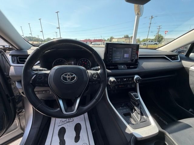 Certified Used 2020 Silver Sky Metallic Toyota XLE Premium image 14