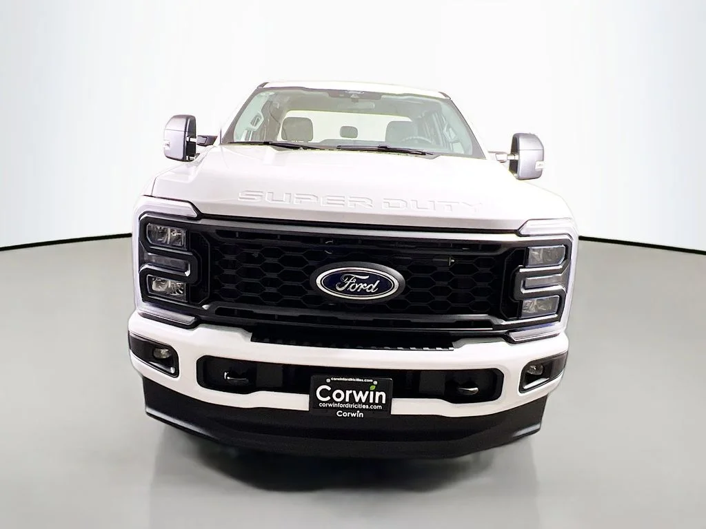 New 2026 Oxford White Ford XL image 4