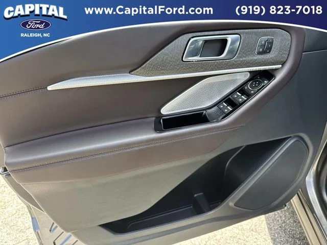 Used 2025 Gray Ford Platinum image 20