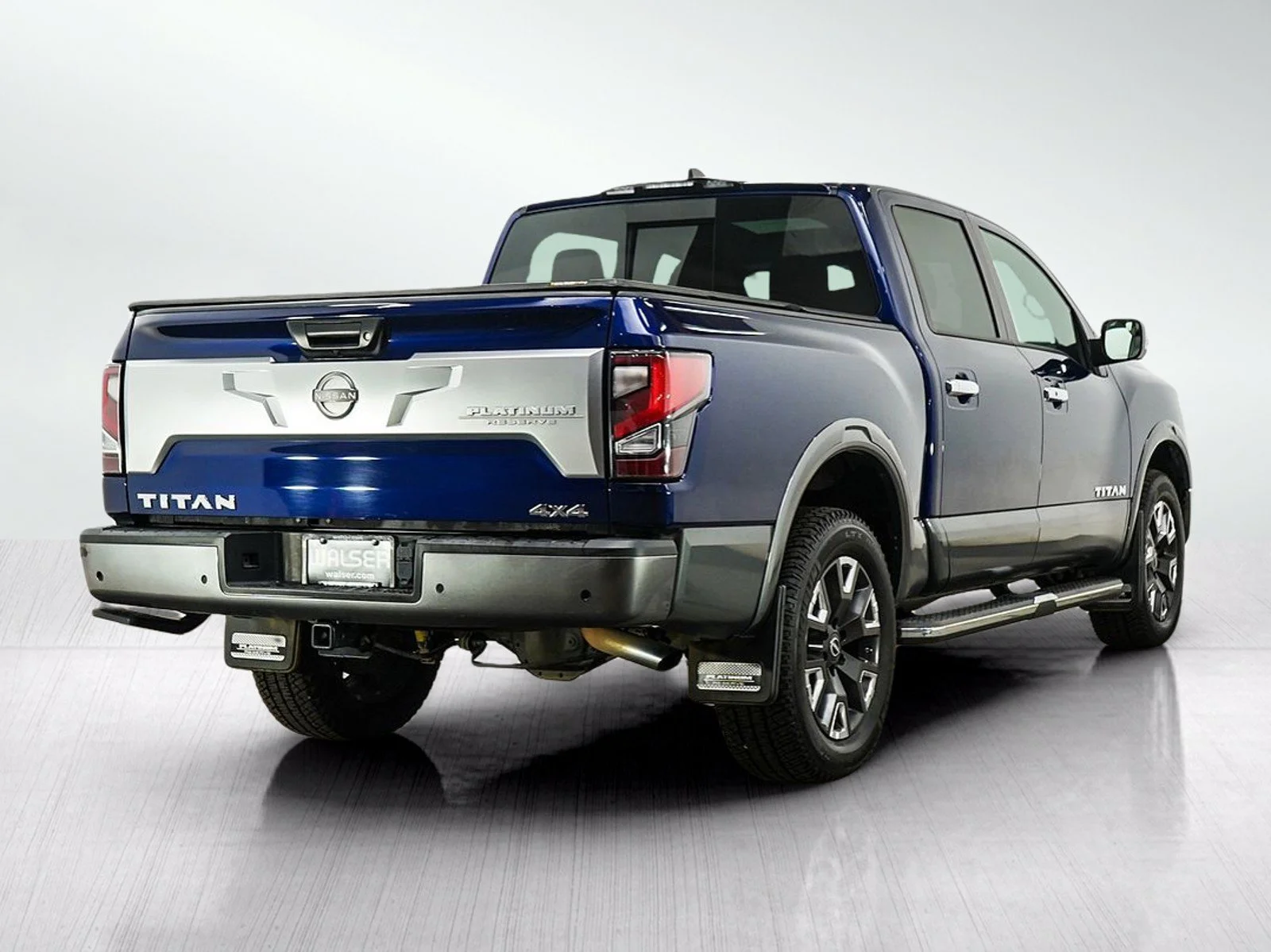 Used 2024 Deep Blue Pearl Nissan Platinum Reserve image 5
