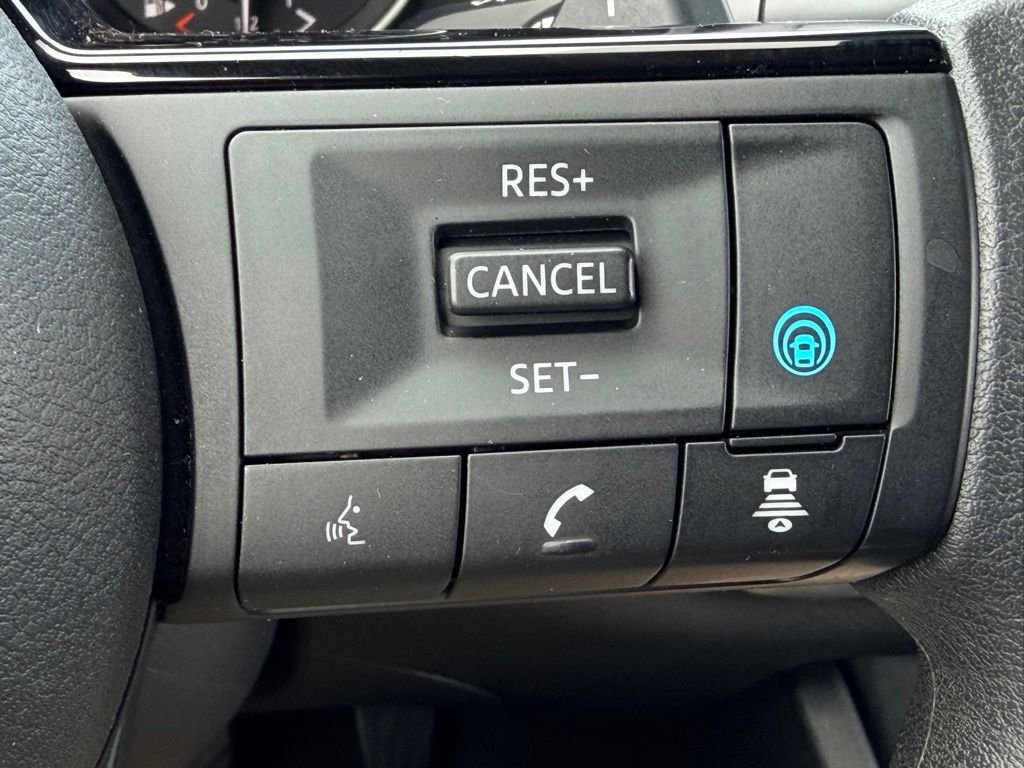 Used 2023 Silver Nissan SV image 26