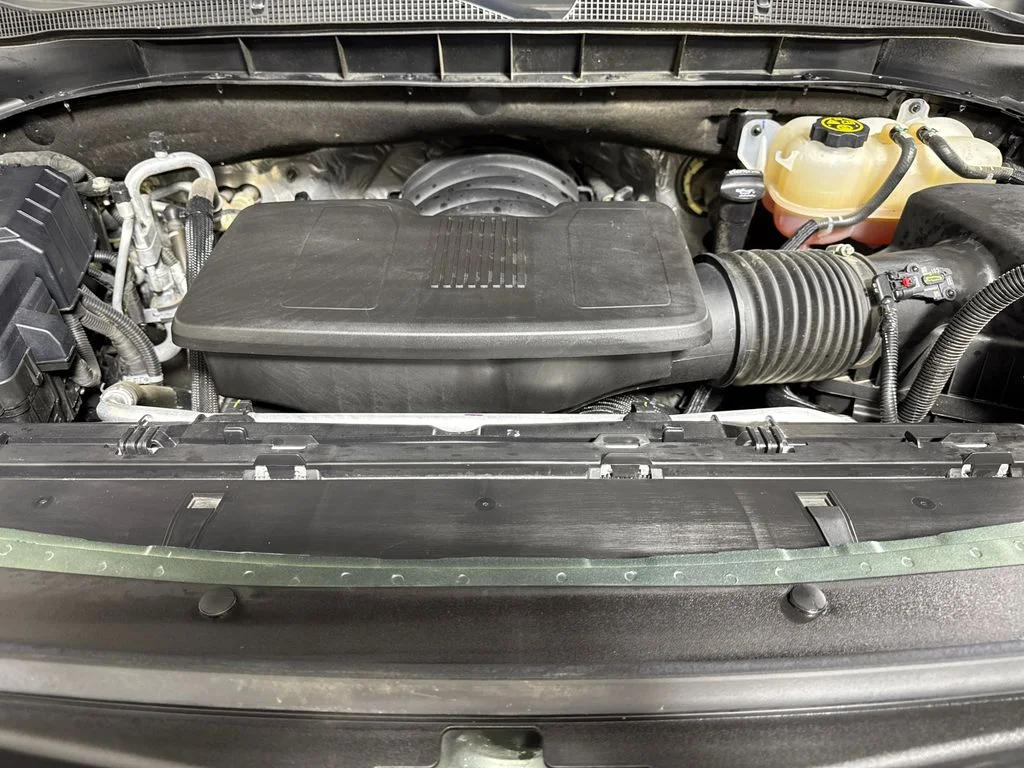 Used 2023 Silver Sage Chevrolet LS image 17