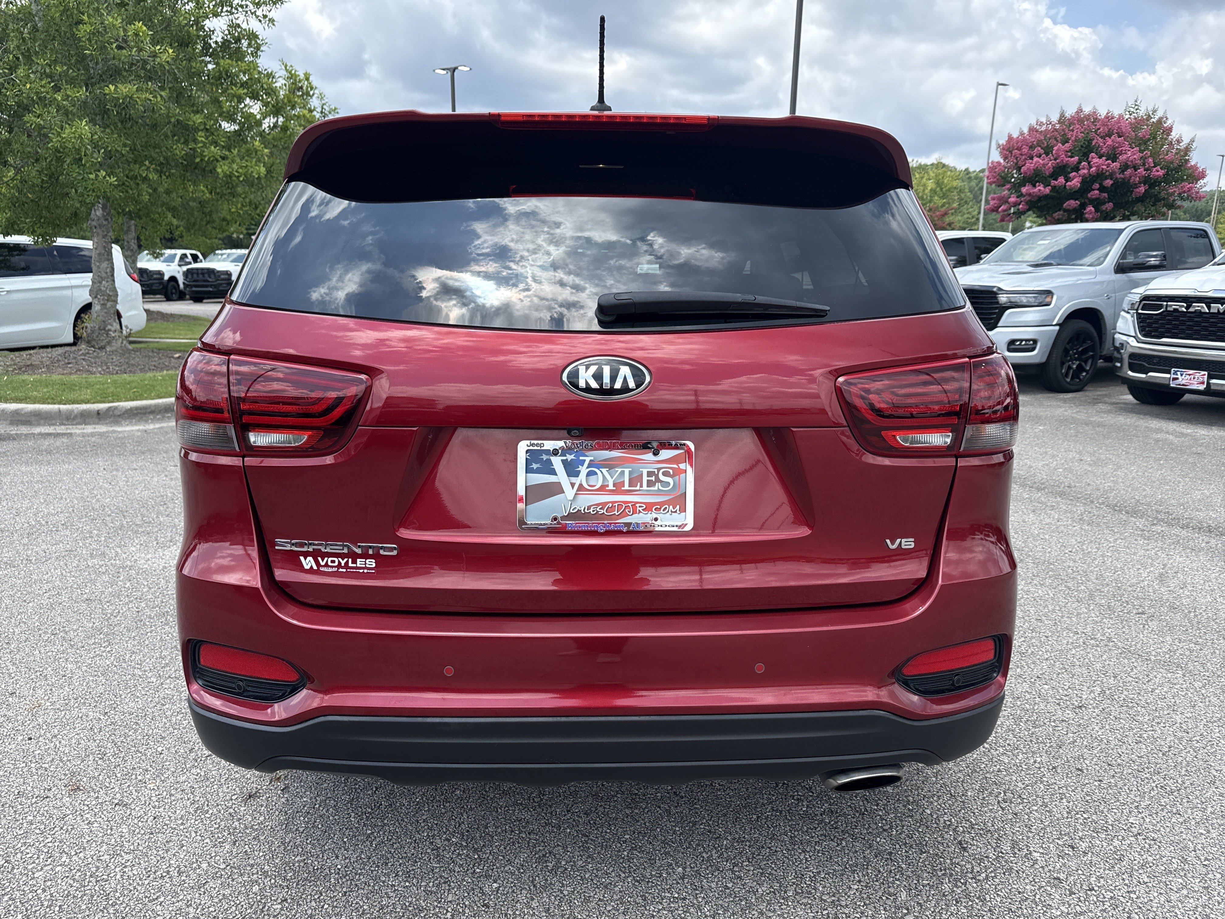 Used 2019 Passion Red Kia S V6 image 6