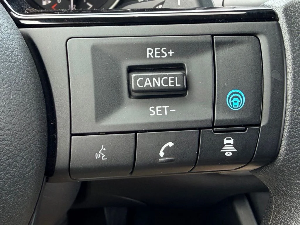 Used 2023 Silver Nissan SV image 26