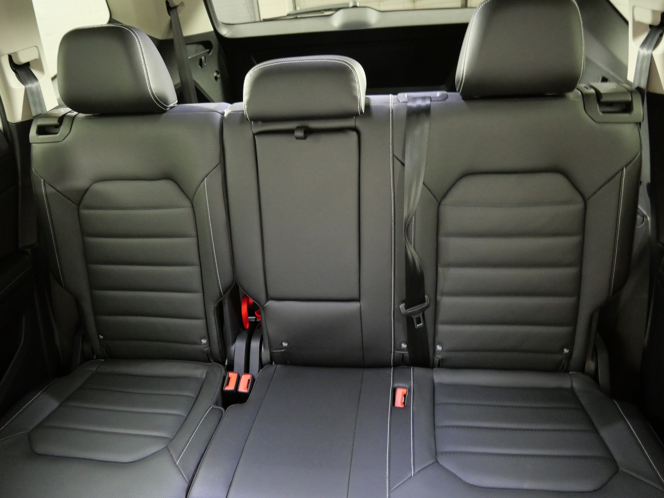 Used 2026  Volkswagen 2.0T SEL image 13