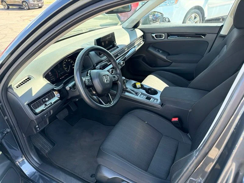 Used 2024  Honda EX image 12