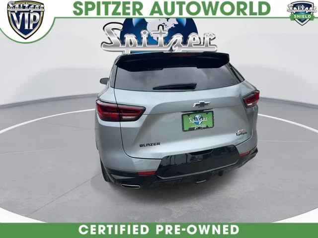 Used 2024 Gray Chevrolet RS image 7