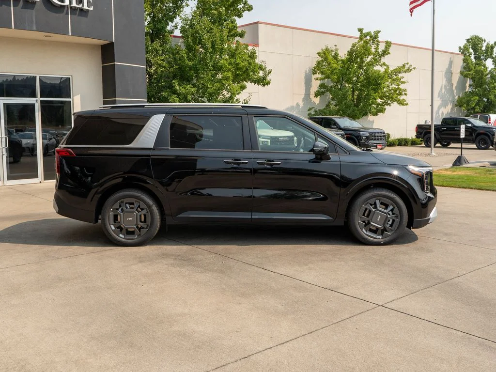 New 2026 Aurora Black Pearl Kia EX image 8