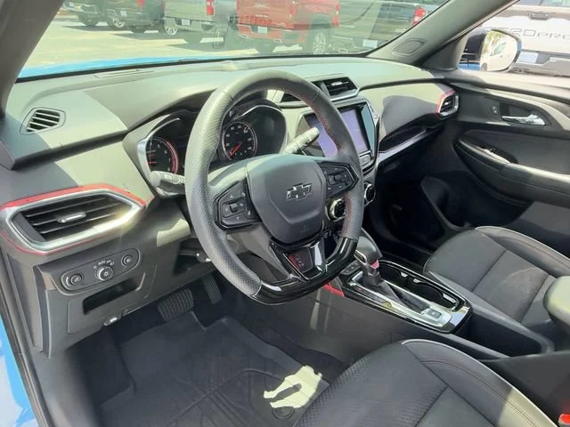 Used 2023 Fountain Blue Chevrolet RS image 10