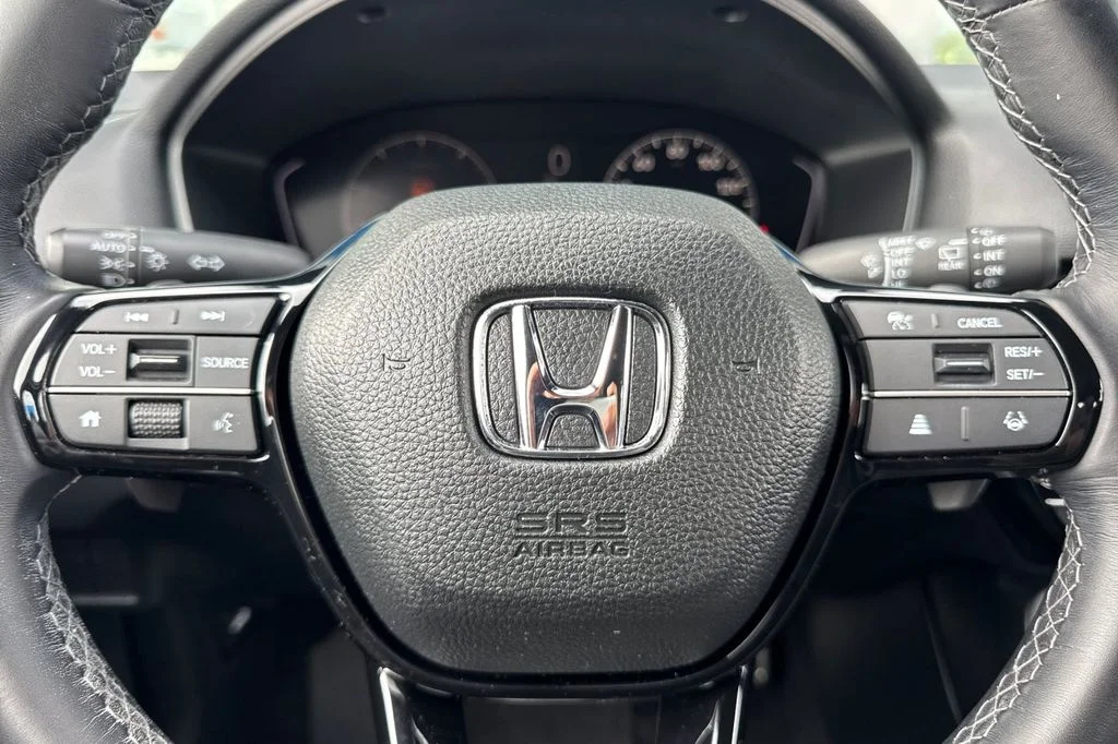 Certified Used 2025 Platinum White Pearl Honda Sport image 26
