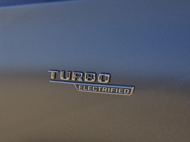 New 2026 MANUFAKTUR exclusive graphite grey magno Mercedes-Benz AMG® C 43 4MATIC® Sedan image 12