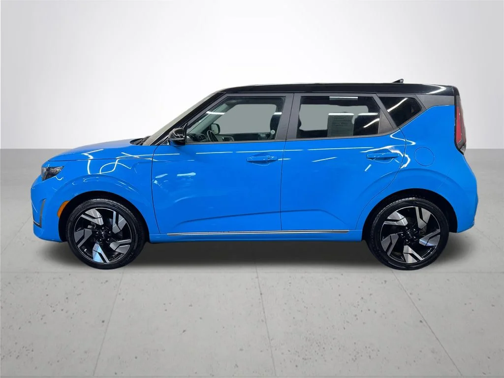 Used 2023 Blue Kia GT-Line image 3